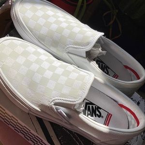 All white checkered vans with box!